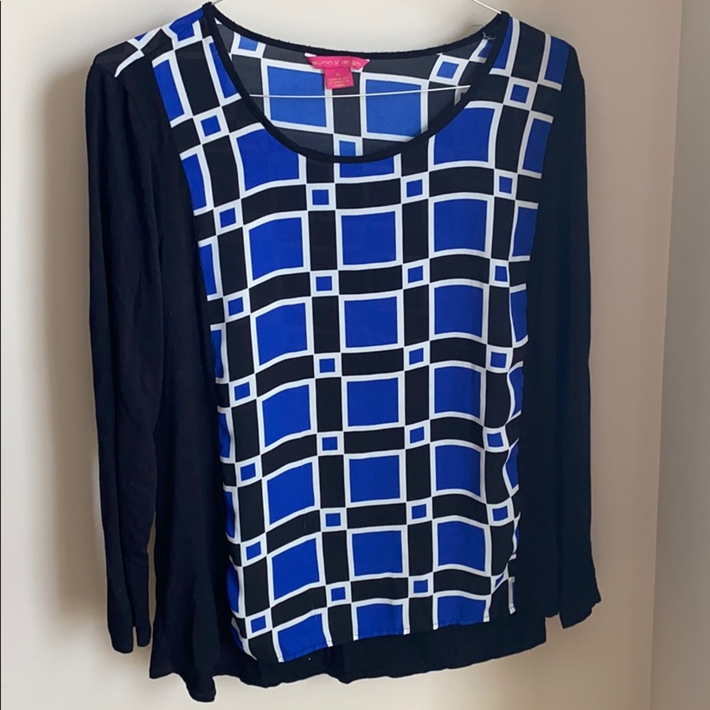 Women’s dress shirt